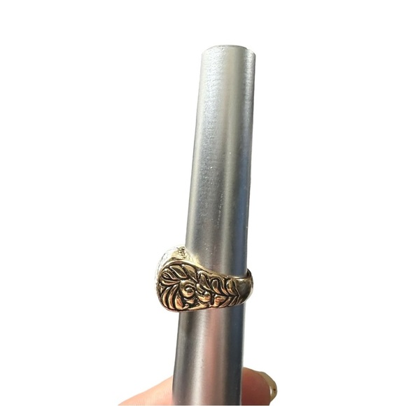 Barse Thailand Gold Tone Intricate Design White Howlite Stone Cocktail Ring Sz 8 - Picture 9 of 12